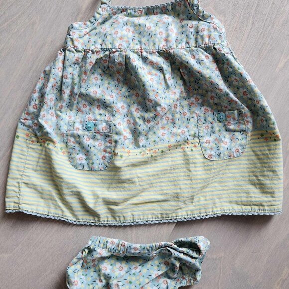 Cotton Dress set 0-3 months flower buttons 2 print set - Picture 1 of 6